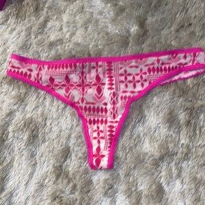 Victoria’s Secret Thong - Pink Printed - Small - NWT